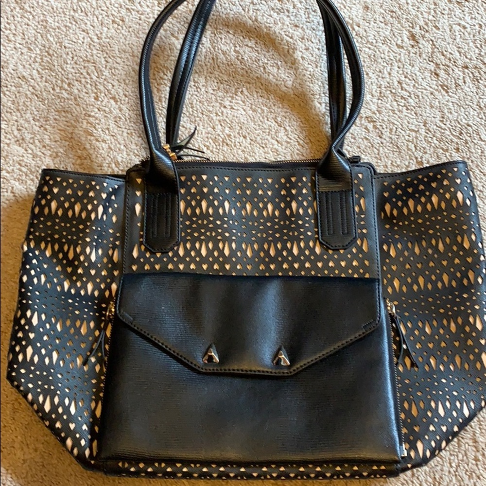 Stella & Dot Shift Bag Black Perf